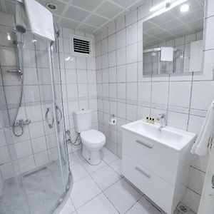 Großes Zimmer